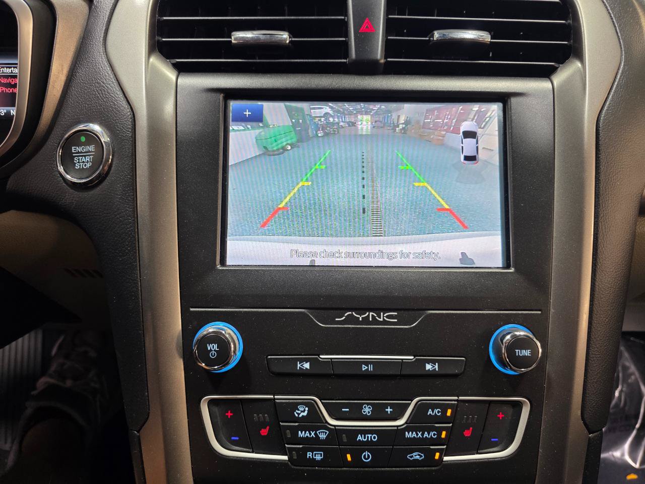 Used 2019 Ford Fusion SEL FWD image 32