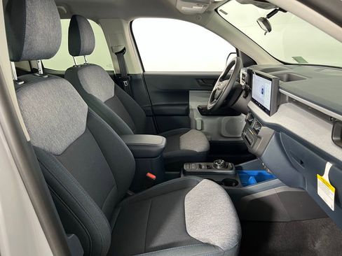 Used 2025 Ford Maverick XLT w/ Equipment Group 302A image 30