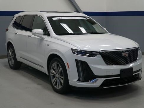 Certified 2023 Cadillac XT6 Premium Luxury w/ Technology Package AWD/4WD image 9