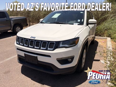 Used 2018 Jeep Compass Latitude w/ Popular Equipment Group AWD/4WD image 1