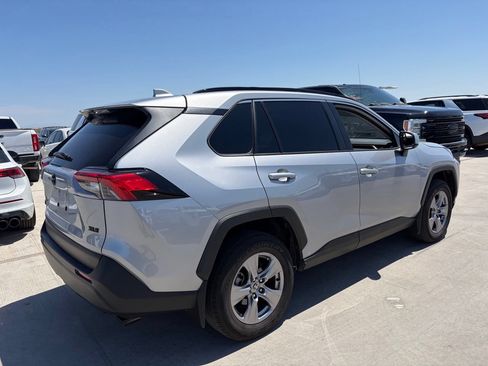 Used 2025 Toyota RAV4 XLE w/ Convenience Package FWD image 3