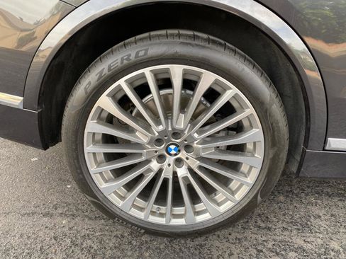 Used 2020 BMW X7 xDrive40i w/ Premium Package AWD/4WD image 22