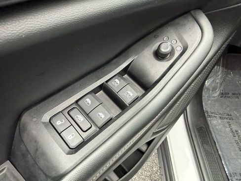 Certified 2023 Jeep Grand Cherokee Altitude image 10