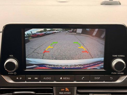 Used 2023 Nissan Altima 2.5 S FWD image 18