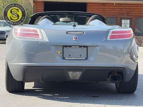 Used 2007 Saturn Sky image 6