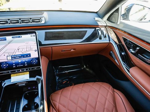 New 2026 Mercedes-Benz S 580 4MATIC Sedan image 15