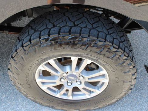 Used 2018 Ford F150 XLT AWD/4WD image 14