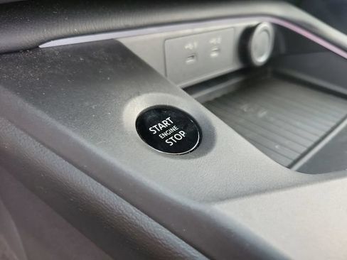 Used 2026 Nissan Sentra SR w/ Floor Mat Package FWD image 19