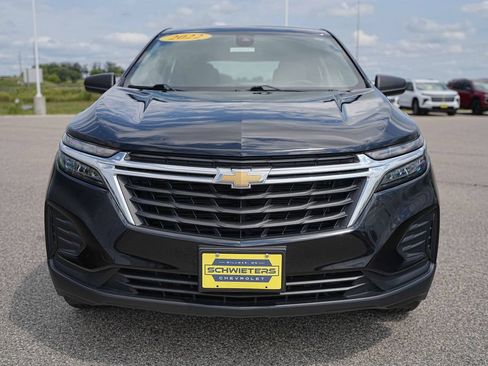 Used 2022 Chevrolet Equinox LS AWD/4WD image 2