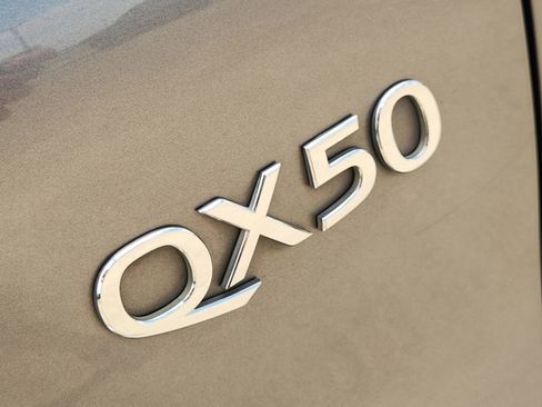 Used 2019 INFINITI QX50 Essential w/ Protection Package FWD image 13