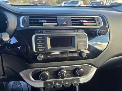 Used 2016 Kia Rio LX image 14