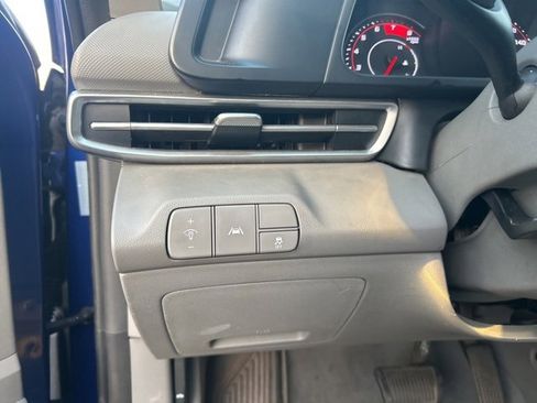 Used 2021 Hyundai Elantra SEL image 16