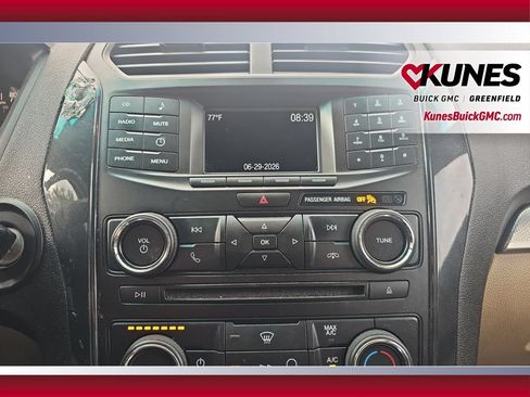 Used 2017 Ford Explorer FWD image 18
