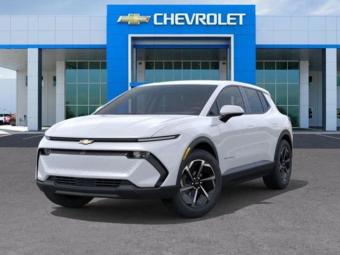 New 2026 Chevrolet Equinox EV LT image 6