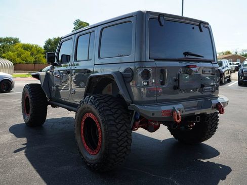 Used 2021 Jeep Wrangler Unlimited Rubicon AWD/4WD image 3