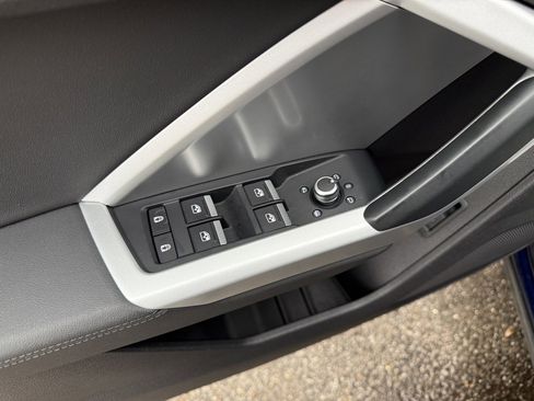 Used 2021 Audi Q3 2.0T Premium image 16