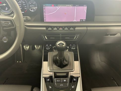 Certified 2021 Porsche 911 Carrera 4S AWD/4WD image 19