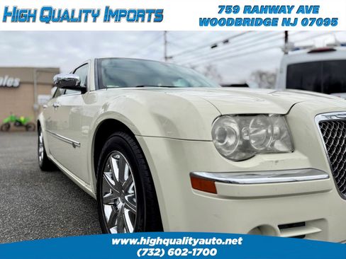 Used 2009 Chrysler 300 C image 35