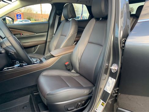 Used 2025 MAZDA CX-30 2.5 Turbo w/ Premium Plus Pkg image 12