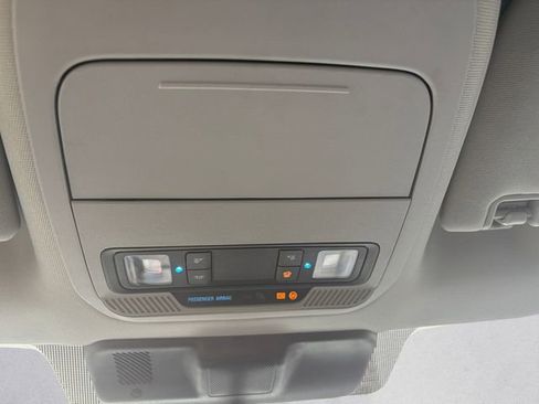 Used 2025 Ford F250 XLT w/ FX4 Off-Road Package AWD/4WD image 24