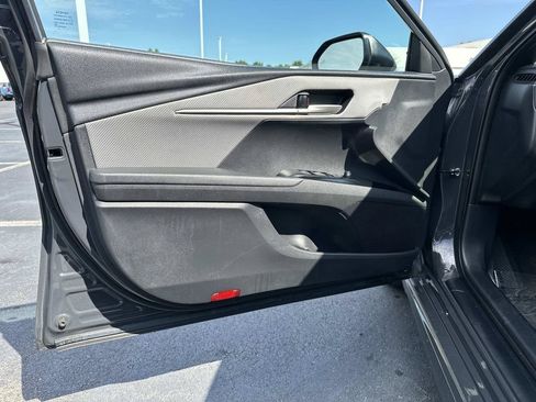Used 2025 Toyota Camry SE FWD image 21