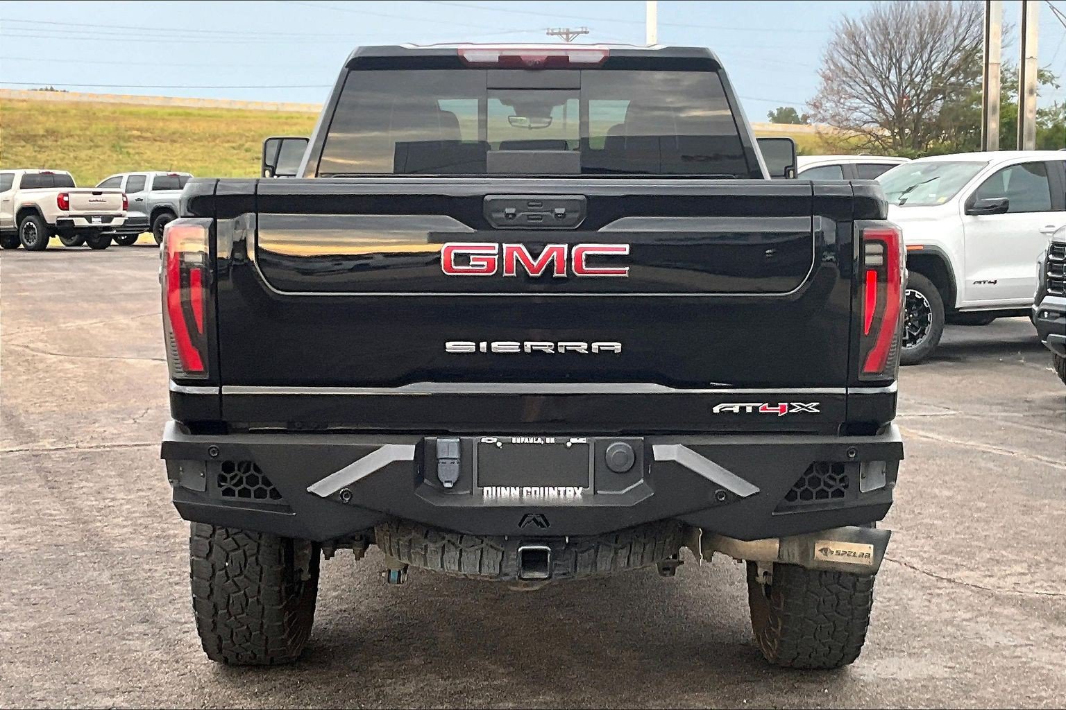 Used 2024 GMC Sierra 2500 AT4X AWD/4WD image 4