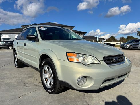 Used 2007 Subaru Outback 2.5i image 2