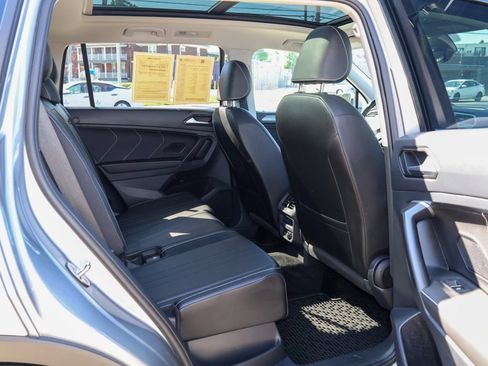 Used 2024 Volkswagen Tiguan SE AWD/4WD image 30