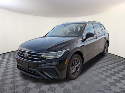 Used 2023 Volkswagen Tiguan SE