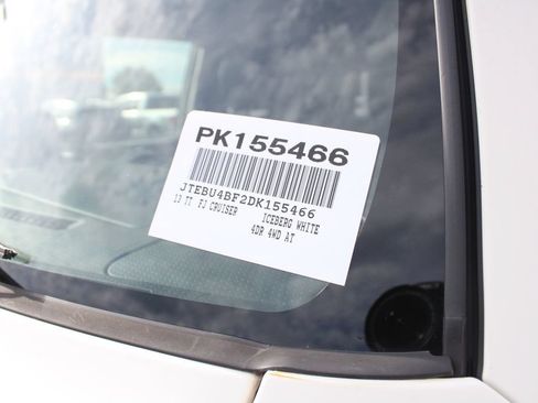 Used 2013 Toyota FJ Cruiser 4WD w/ Upgrade Pkg image 38