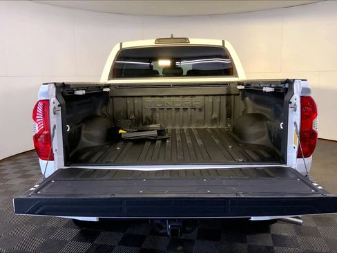 Used 2020 Toyota Tundra Limited w/ Limited Premium Package AWD/4WD image 35