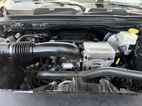 Used 2024 RAM 1500 Limited AWD/4WD image 34