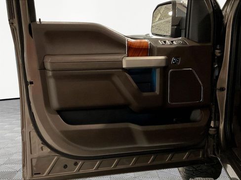 Used 2020 Ford F150 King Ranch w/ Equipment Group 601A Luxury AWD/4WD image 21
