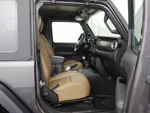 Used 2020 Jeep Wrangler Rubicon w/ LED Lighting Group image 19