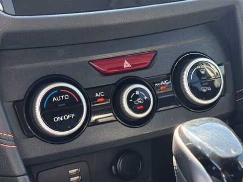 Used 2023 Subaru Crosstrek 2.5i Limited w/ Moonroof Package image 16