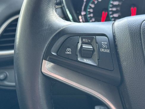 Used 2018 Chevrolet Trax LT w/ LT Convenience Package image 33