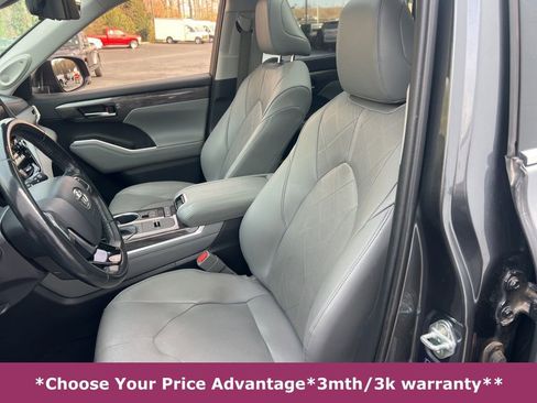 Used 2020 Toyota Highlander Platinum image 44