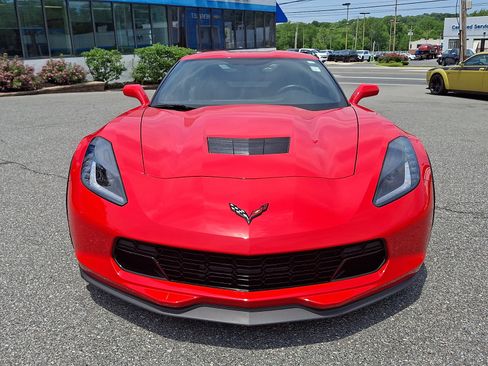 Used 2019 Chevrolet Corvette Grand Sport w/ Carbon Flash Badge Package RWD image 2