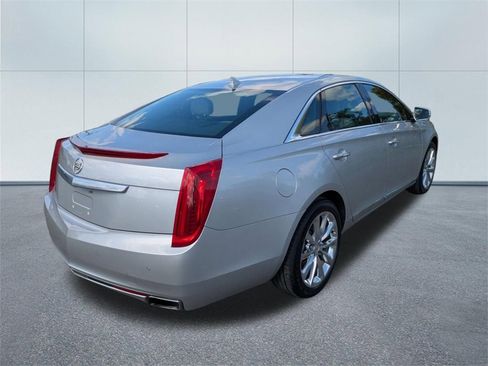Used 2014 Cadillac XTS Luxury image 3