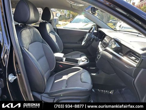 Used 2022 Kia Niro EX w/ Cold Weather Package image 18