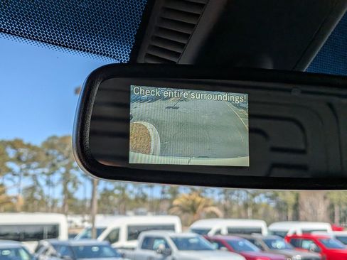 Used 2024 Mercedes-Benz Sprinter 2500 image 21