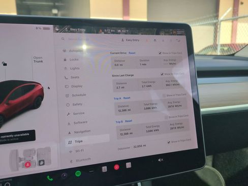 Used 2021 Tesla Model Y Long Range AWD/4WD image 34