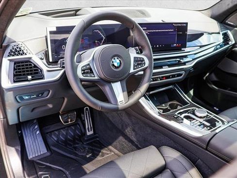 New 2026 BMW X5 xDrive40i w/ M Sport Package AWD/4WD image 10