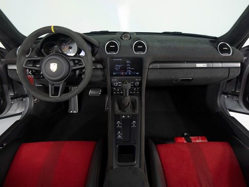 Certified 2025 Porsche 718 Boxster Spyder RS image 39