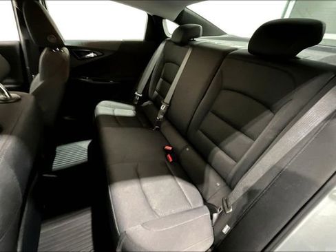 Used 2021 Chevrolet Malibu LS FWD image 23
