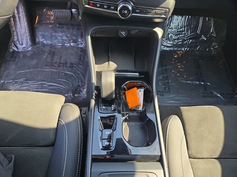Used 2023 Volvo XC40 B5 Plus w/ Driver Assist Package image 17