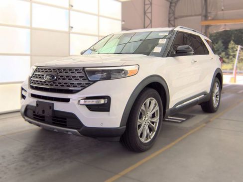 Used 2020 Ford Explorer Limited AWD/4WD image 3