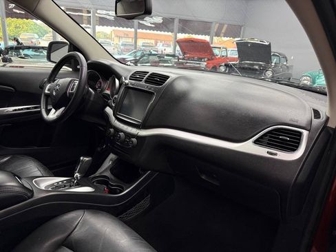 Used 2014 Dodge Journey Limited w/ Flexible Seating Group FWD image 14