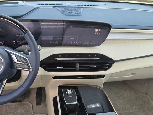 New 2026 Buick Enclave Avenir w/ Super Cruise Package FWD image 15