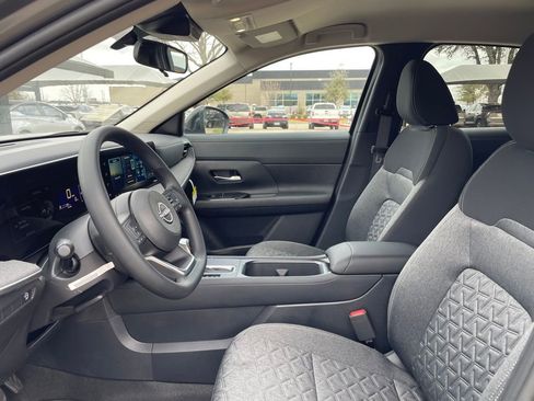 New 2026 Nissan Kicks SV w/ Cold Weather Package FWD image 34